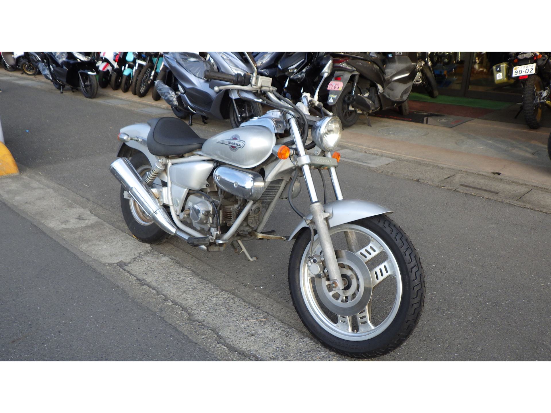 ホンダ HONDA マグナ 50cc 原付 バイク オートバイ 現状販売 - ホンダ