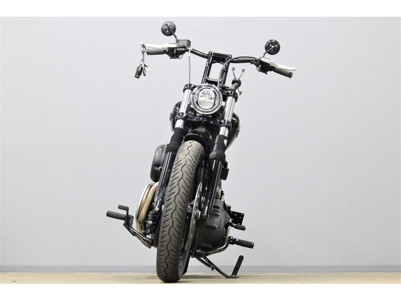 新古品【ハーレー】FXBR　タンク　#555 新古品【ハーレー】FXBRタンク#555