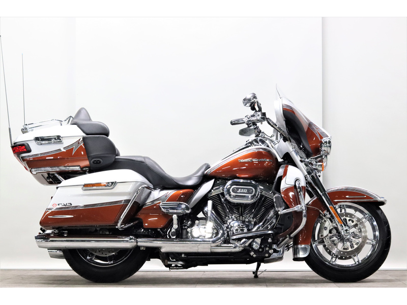 ハーレー ハーレーFLHTKSE CVO LTD (961606