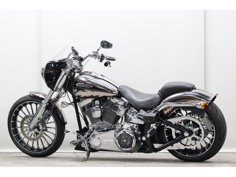ハーレーブレイクアウト ハーレーダビッドソン（Harley-Davidson） FXSB ブレイクアウト