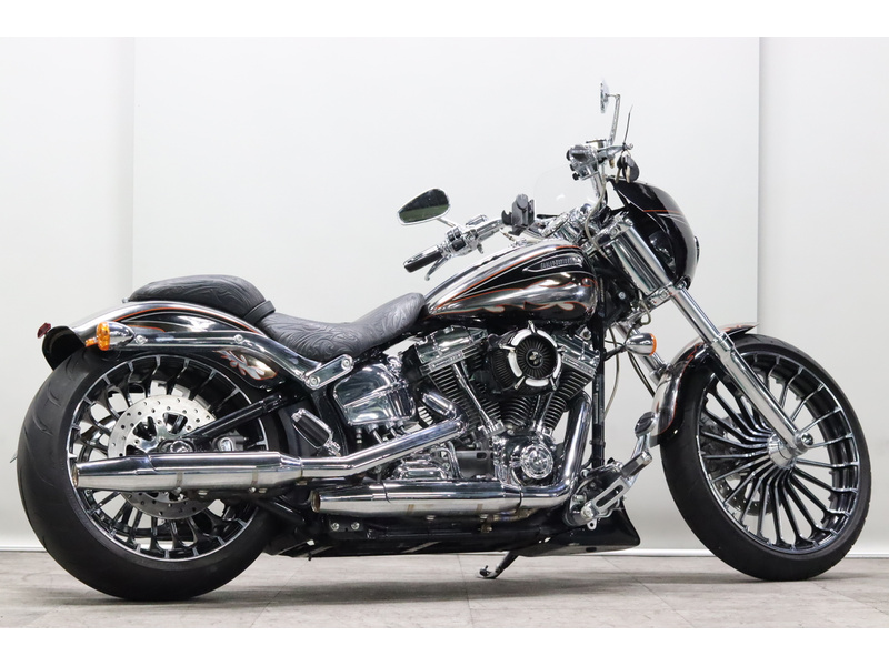 新古品【ハーレー】FXBR　タンク　#555 ハーレー ハーレーFXSBブレイクアウト (943905) | 中古