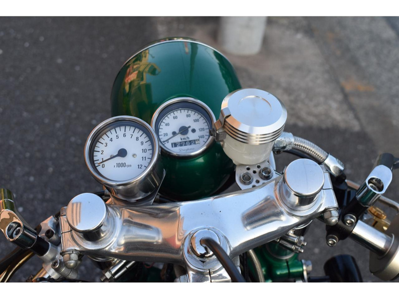GOODS x YAMAHA SR400 - Webike