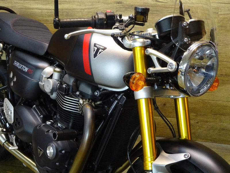 TRIUMPH スラクストン2007 純正 未使用