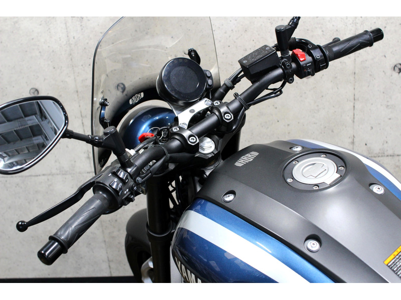 XSR900 YAMAHA 純正スポーツスクリーン 中古 XSR900 YAMAHA 純正スポーツスクリーン 中古 XSR900 YAMAHA 純正