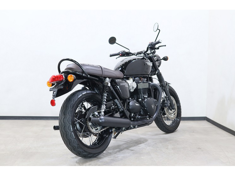 トライアンフ トライアンフ ボンネビルT120ブラック (1132069