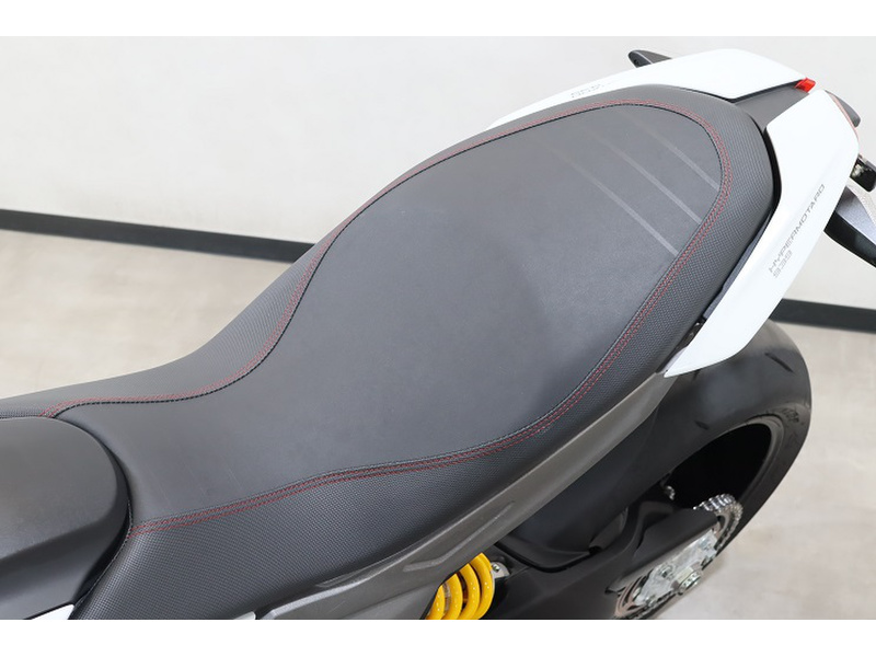 ドゥカティ ドゥカティ ハイパーモタード939 (1144021) | 中古