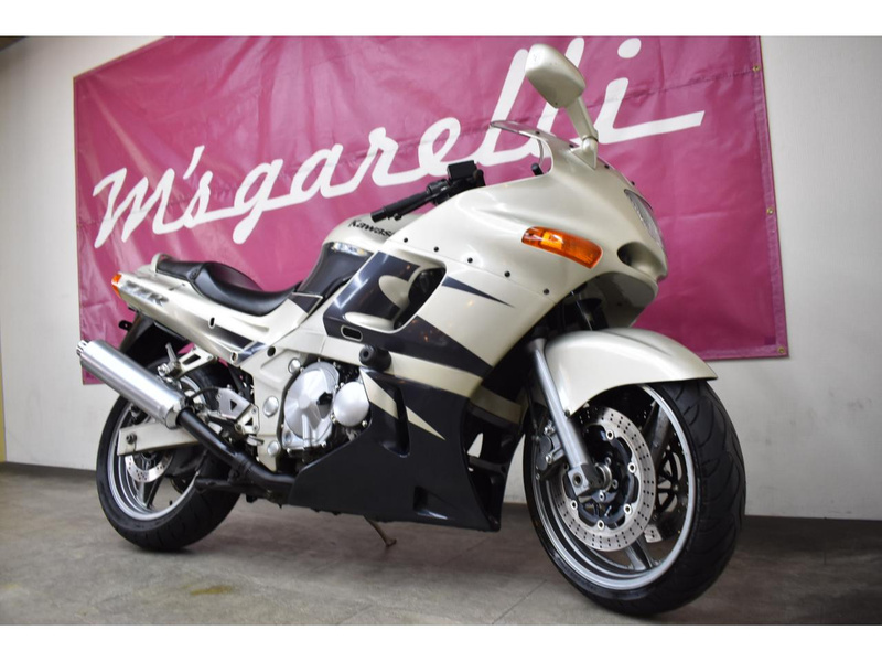 カワサキ ZZR400 (1144183) | 中古バイク・新車の事なら