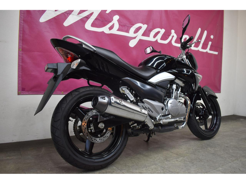 スズキ GSR250 (1148548) | 中古バイク・新車の事ならバイクの窓口