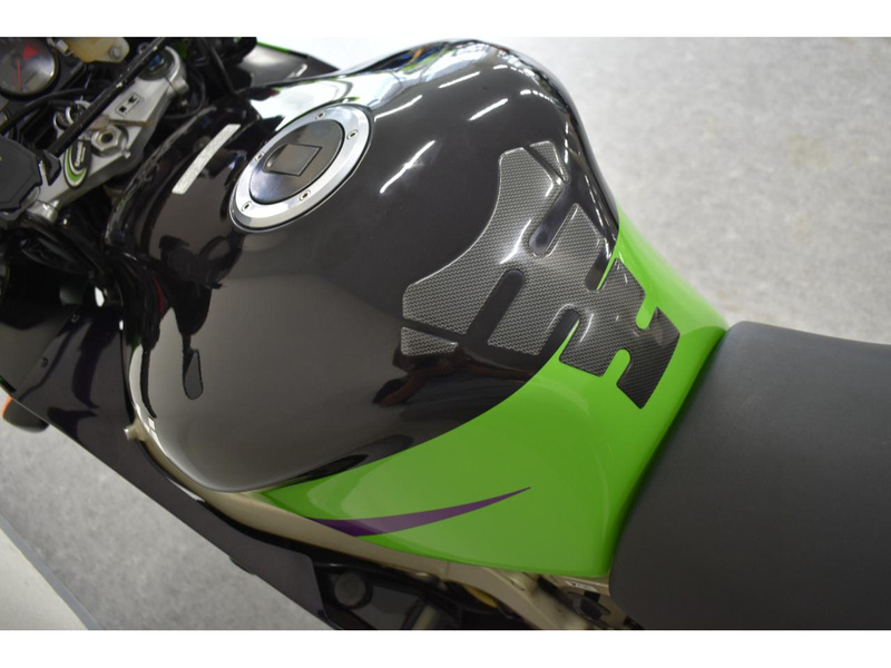 【馬　鉄製　置物】駿馬 午 駆馬 ＊重さ（約）：8.7kg アンティーク 車掌車3色セット 車掌車3色セット