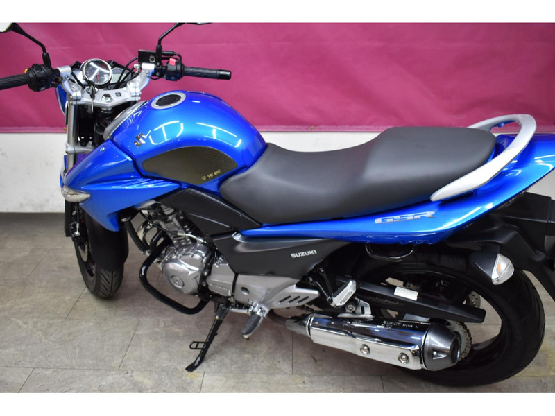 スズキ GSR250 (1184034) | 中古バイク・新車の事ならバイクの窓口
