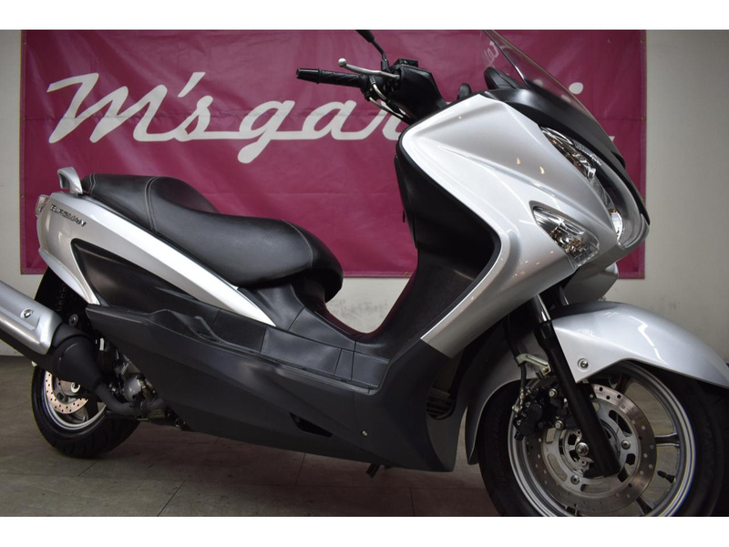 スズキ バーグマン200 (1188989) | 中古バイク・新車の事ならバイク