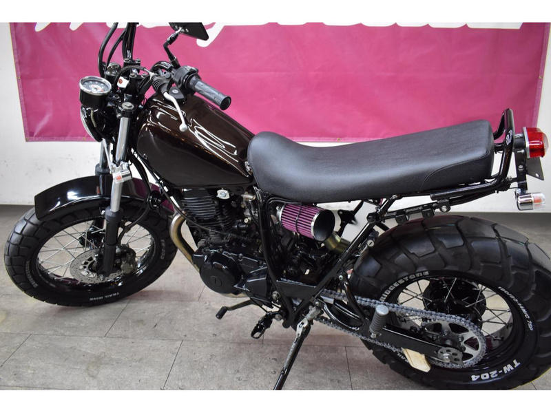 TW225Eです。
走行距離28000㌔・実働・自賠責保険、令和5年6月まで YAMAHA TW225E Parts and Technical Specifications - Webike Japan