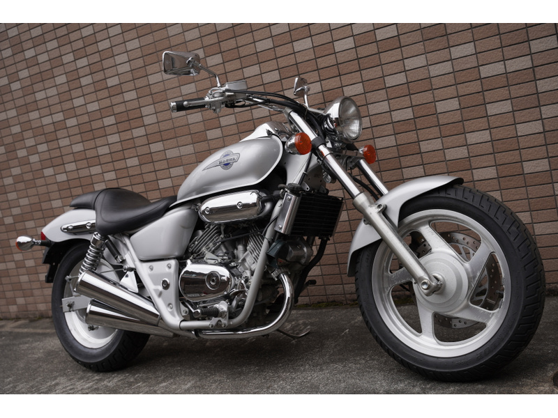 売りのみ！マグナ250 vツイン Vツイン マグナS トライク(V-TWIN MAGNA)を売る｜最新の買取相場と査定価格