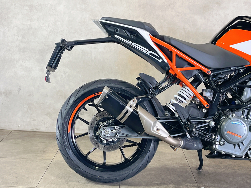 KTM KTM 250DUKE (1201504) | 中古バイク・新車の事なら