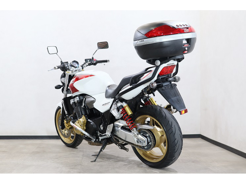 おしょう様 時代を超えて愛される日本の名車「CB1300シリーズ」の壮大な物語と未来