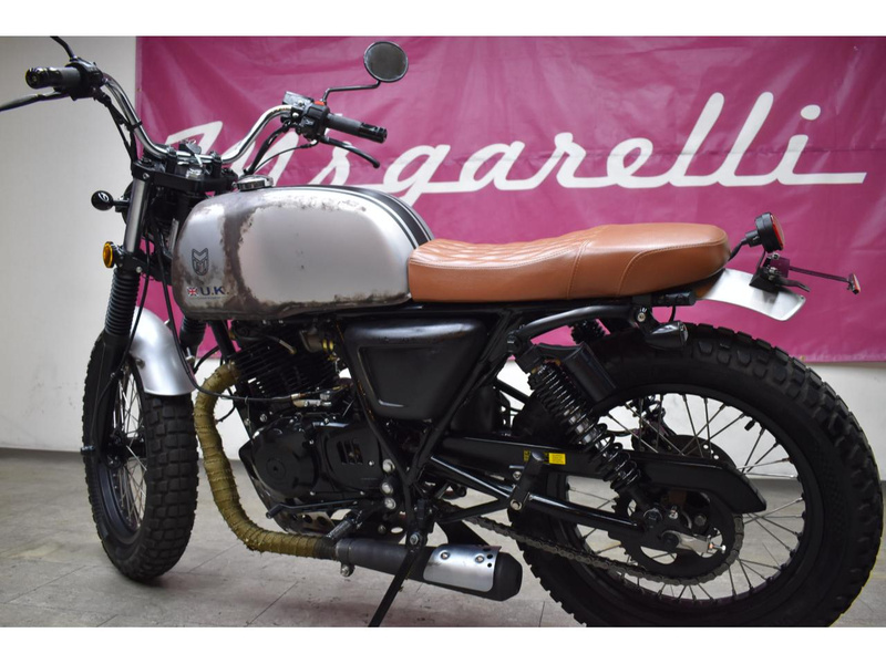 マットモーター マットモーター AKITA250 (1215242) | 中古