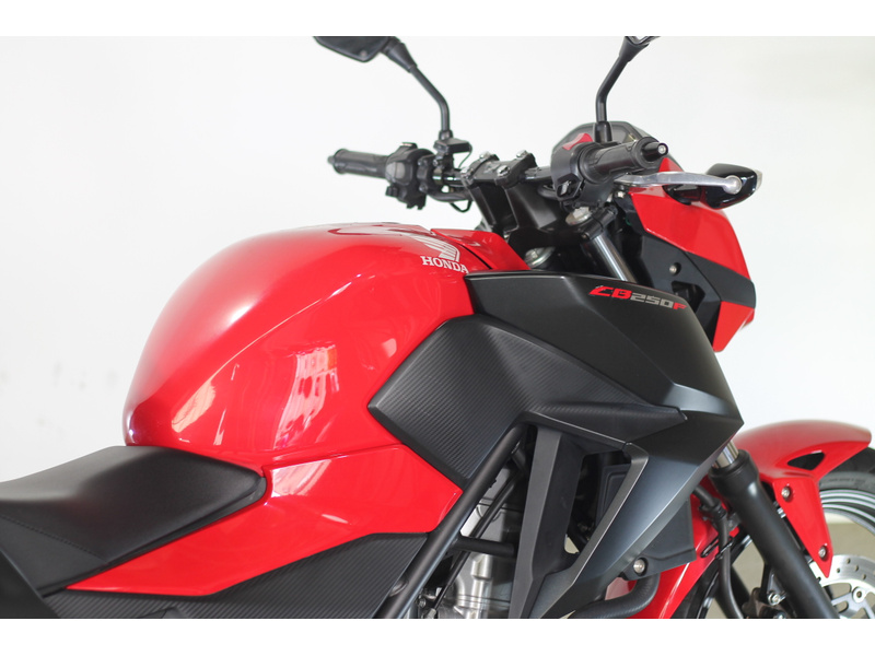 ホンダ ｃｂ２５０ｆ 中古バイク 新車の事ならバイクの窓口