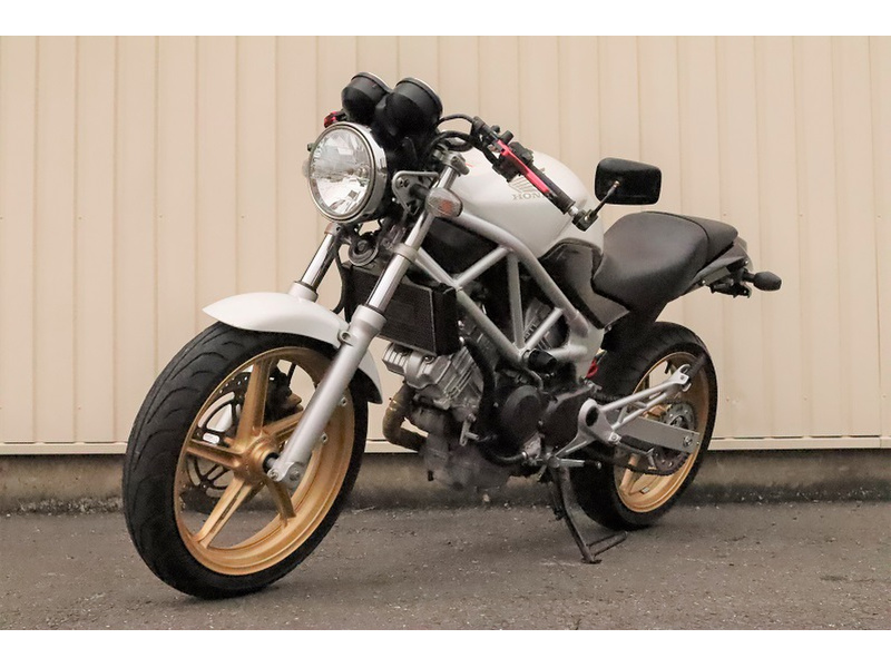 ホンダ ｖｔｒ２５０ 中古バイク 新車の事ならバイクの窓口