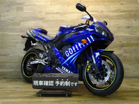 YZF-R1