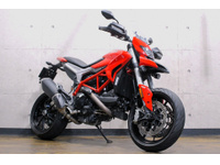 ドゥカティ　ハイパーモタード９３９