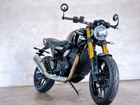 トライアンフ　スピード４００