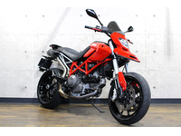 ドゥカティ　ハイパーモタード７９６