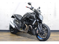 ドゥカティ　ＤＩＡＶＥＬ
