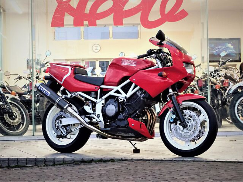 ヤマハ ＴＲＸ８５０ (950365) | 中古バイク・新車の事ならバイクの窓口