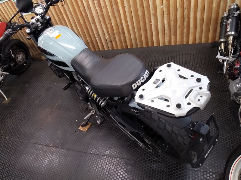 ドゥカティ ドゥカティ スクランブラー Ｓｉｘｔｙ２ (1029160) | 中古バイク・新車の事ならバイクの窓口