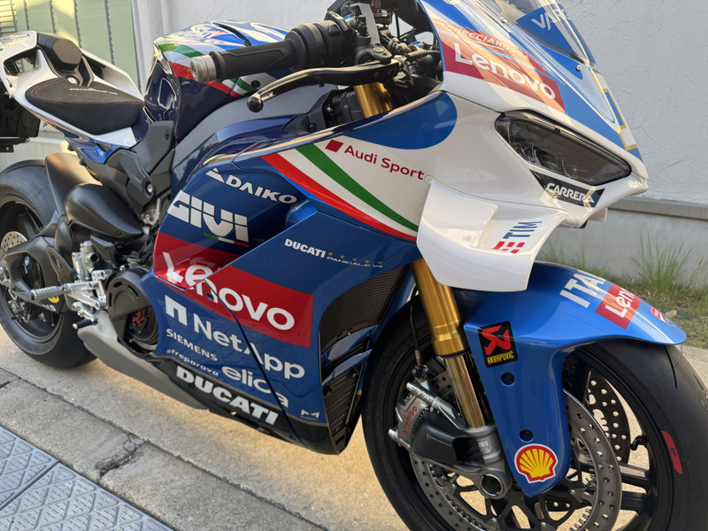 ドゥカティ ドゥカティ パニガーレV4トリコイタリア (1212548 