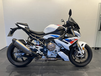 ＢＭＷ　Ｓ１０００Ｒ