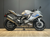 Ｎｉｎｊａ　ＺＸ－４Ｒ　ＳＥ
