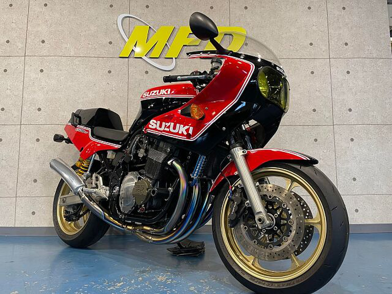 スズキＧＳ1200SS純正シートカウル 赤黒 - オートバイ