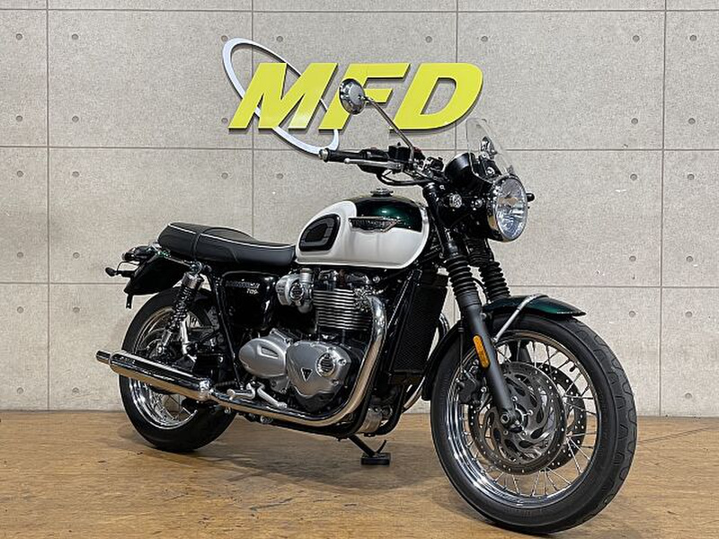 トライアンフ T120 T140 ボンネビル サイレンサー 中古 いかつい