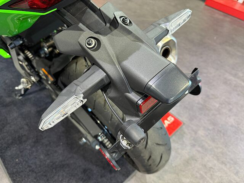 カワサキ Ninja ZX－4RR KRT EDITION