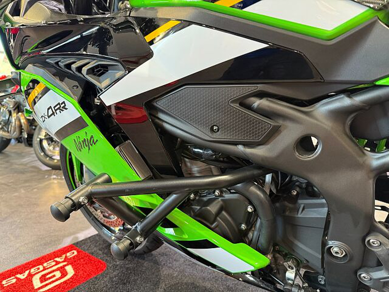 カワサキ Ninja ZX－4RR KRT EDITION
