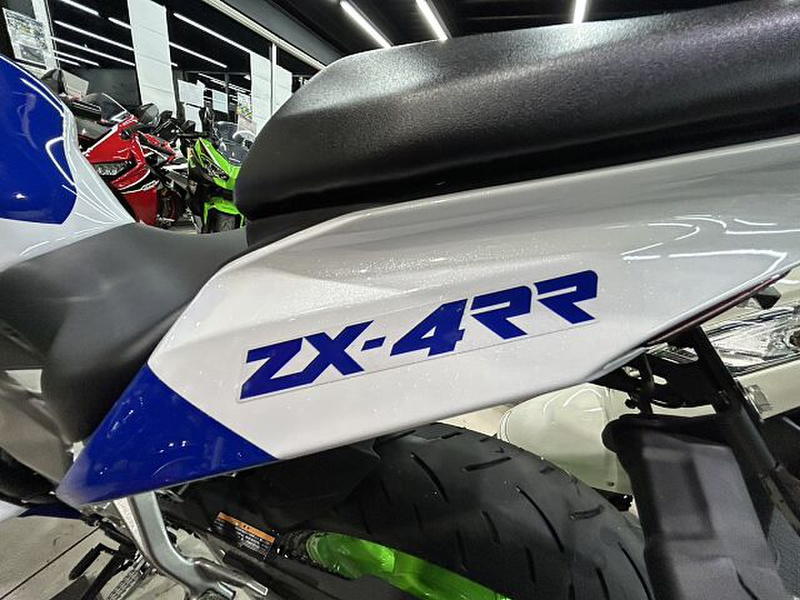 カワサキ Ninja ZX－4RR KRT EDITION