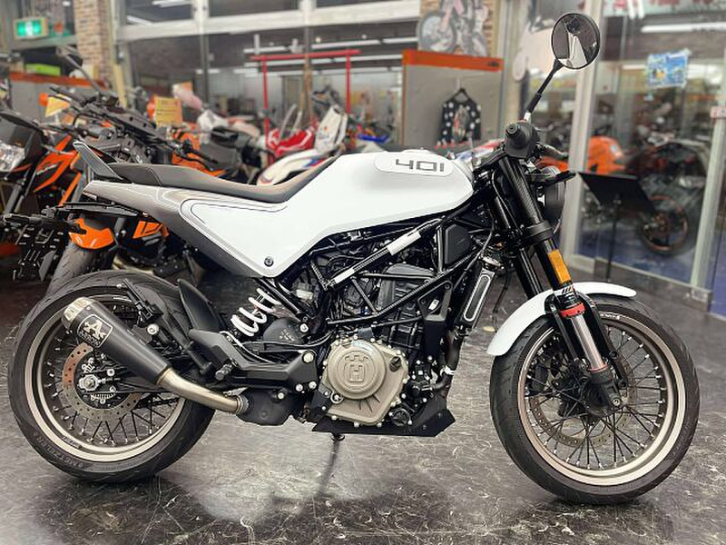 プーマーさん専用！！ ハスクバーナ　スヴァルトピレン ハスクバーナモーターサイクルズ『スヴァルトピレン 250 ＆ 401