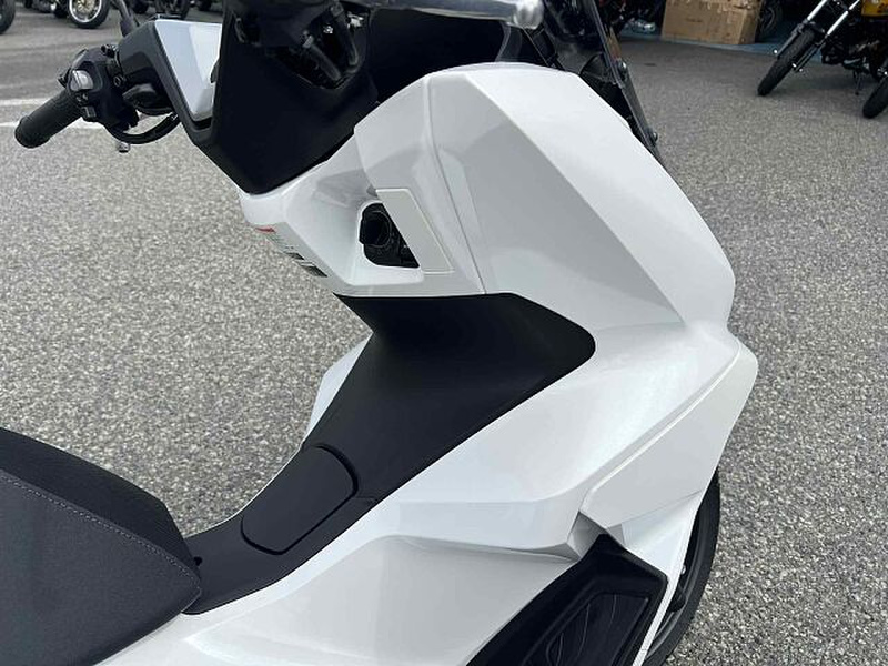 ホンバイク新古車　値下げ不可 ホンダ PCX160 2025最新モデル｜阿部輪業｜新車・中古