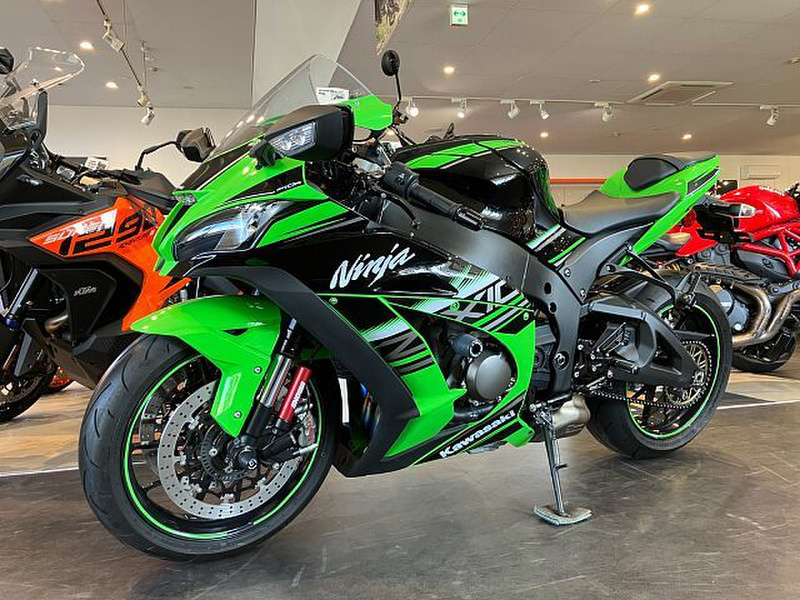 【日替りSALE】10月久々✨出品シリーズ(笑) B25311 2025年モデル Kawasaki Ninja ZX-10R 適合製品情報 | TRICK STAR 製品