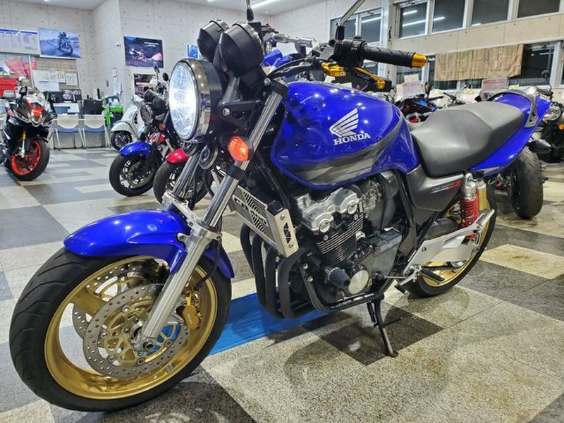 CB400sf.spec3値引き交渉可能！ CB400SFの価格が高騰中！今こそ知っておきたい価値と魅力