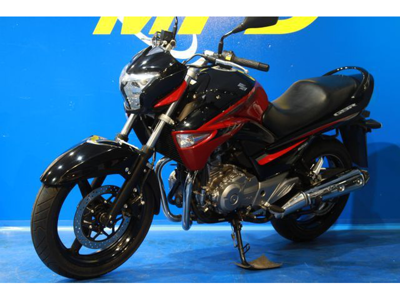 (引き取り先決定！)スズキGSR250！走行23972km スズキ GSR250 (1197070) | 中古バイク・新車の事ならバイクの窓口