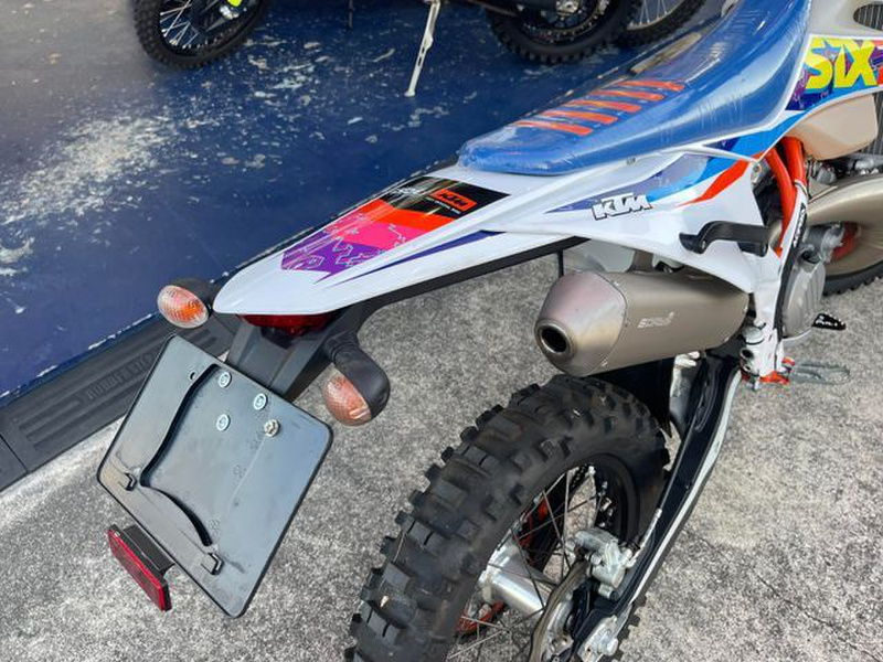 KTM rc250 走行1.6万km ナンバー有　交換可 KTM rc250 走行1.6万km ナンバー有交換可 (hi) 武蔵溝ノ口のバイクの