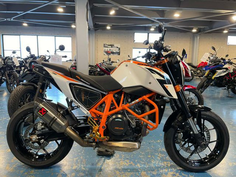 KTM 690duke R 　走行距離14190K　車検R7.2まで　佐賀 売れ筋商品 KTM 690duke R 走行距離14190K 車検R7.2まで 佐賀