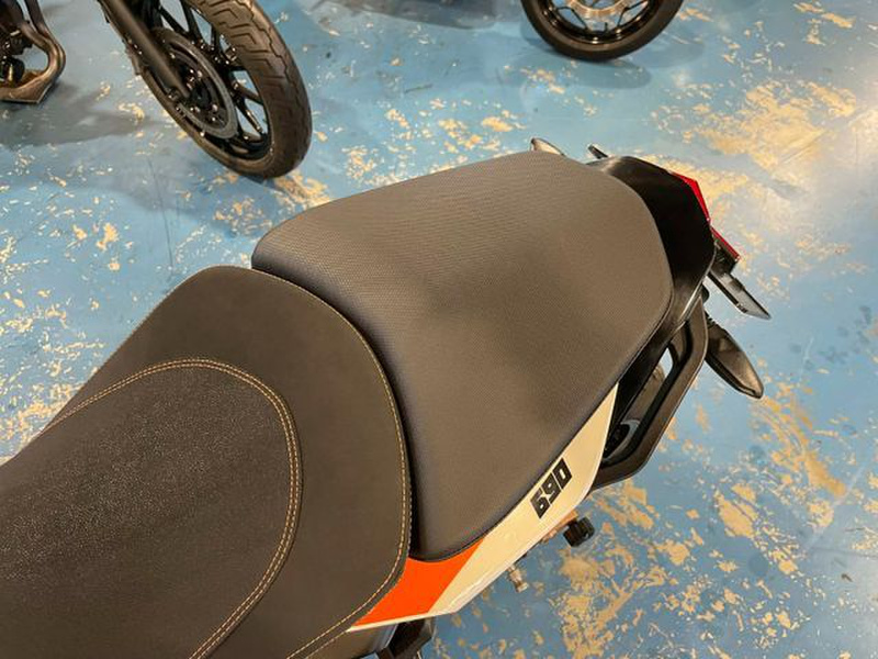 KTM KTM 690DUKE R (1197415) | 中古バイク・新車の事 KTM KTM 690DUKE R (1197415) | 中古バイク・新車の事