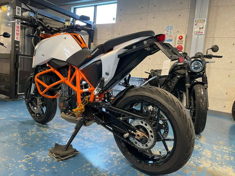 KTM 690duke R 　走行距離14190K　車検R7.2まで　佐賀 売れ筋商品 KTM 690duke R 走行距離14190K 車検R7.2まで 佐賀