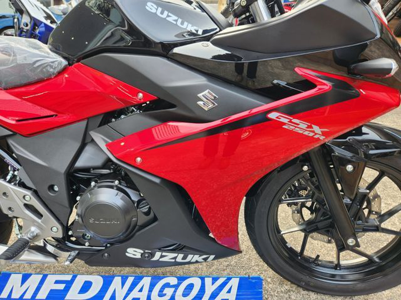 9434km ★始動動画あり★ スズキ GSX250R DN11A　中型　兵庫県　神戸市　バイク GSX250R（DN11A）-since 2017- - バイクの系譜