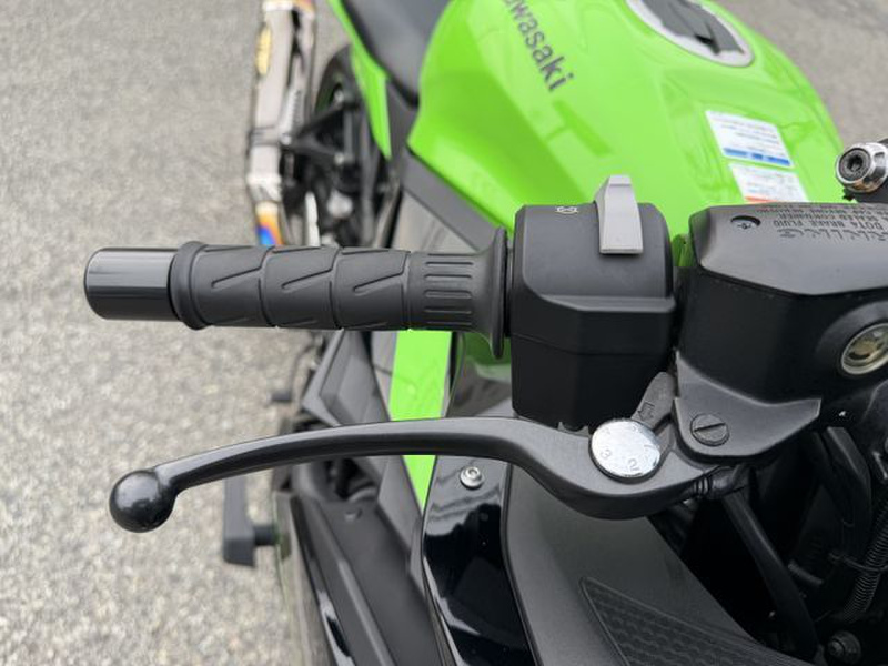 24時間以内に発送！green 新車 24 KAWASAKI Ninja ZX−25R SE KRTはとや(HATOYA