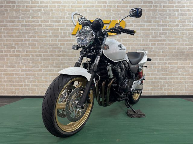 バイク HONDA CB400SF CB400SFとはどんなバイク？特徴や中古で選ぶ際のポイントを解説