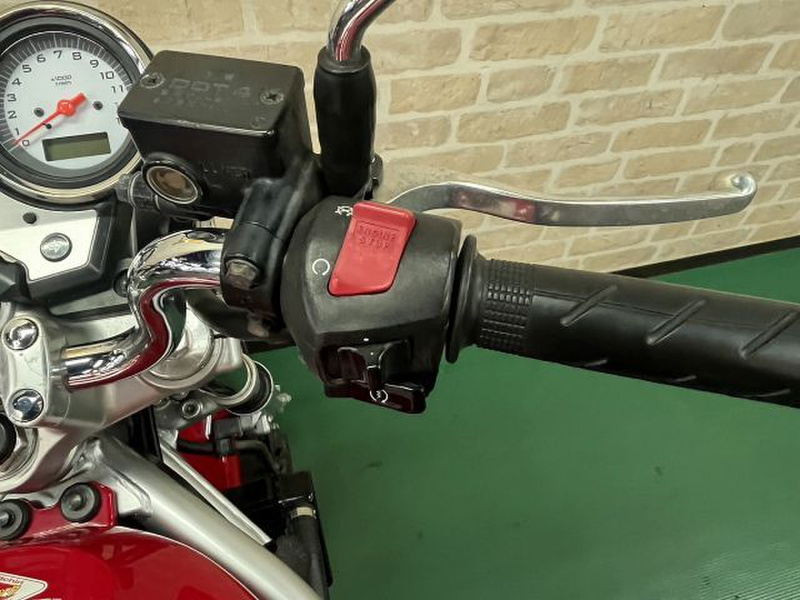 ホンダ VTR250 (1206608) | 中古バイク・新車の事ならバイクの窓口